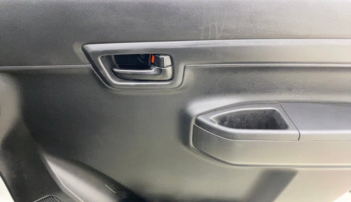 2020 Maruti S PRESSO VXI+, Petrol, Manual, 16,955 km, Driver Side Door Panels Control