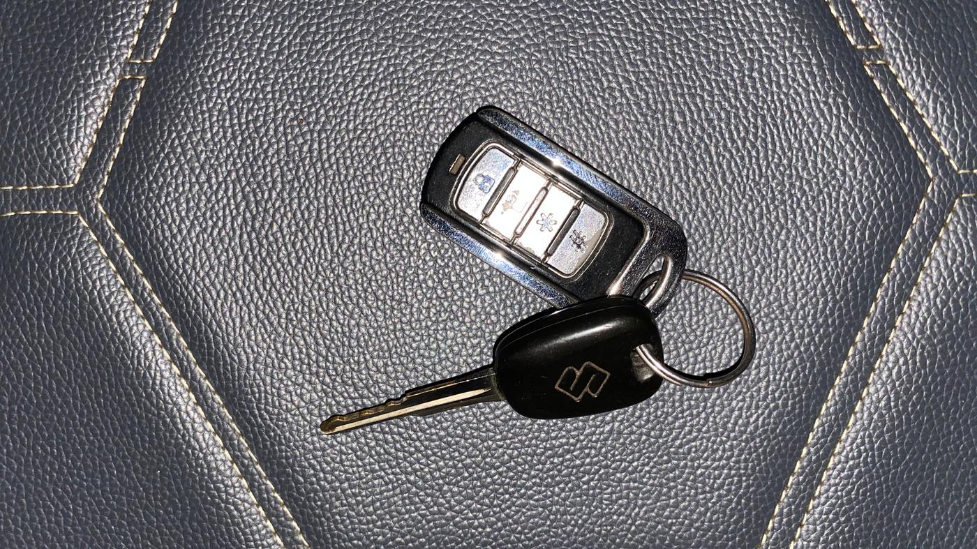 2015 Maruti Alto 800 LXI, Petrol, Manual, 65,005 km, Key Close Up