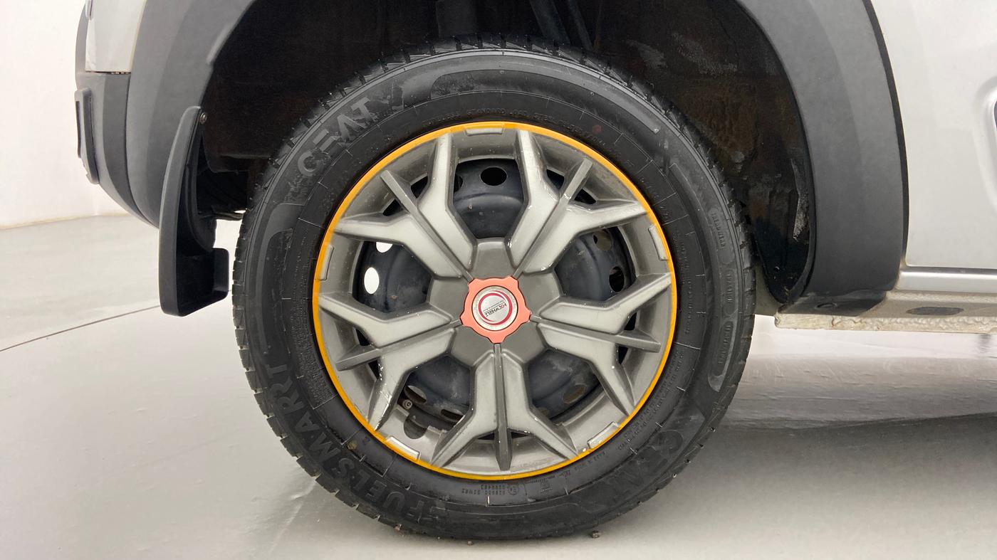2022 Renault Kwid RXT 1.0, Petrol, Manual, 17,341 km, Right Rear Wheel