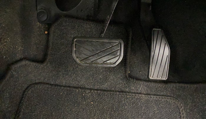2019 Maruti IGNIS ZETA 1.2 AMT, Petrol, Automatic, 22,122 km, Pedals