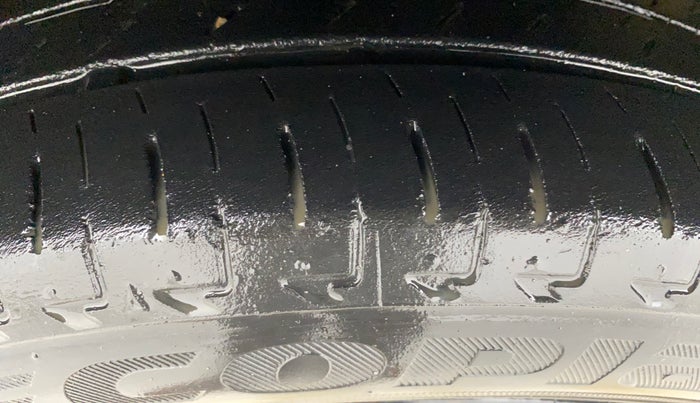 2019 Maruti IGNIS ZETA 1.2 AMT, Petrol, Automatic, 22,122 km, Left Front Tyre Tread