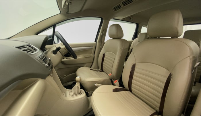 2017 Maruti Ertiga VXI CNG, CNG, Manual, 1,10,179 km, Right Side Front Door Cabin