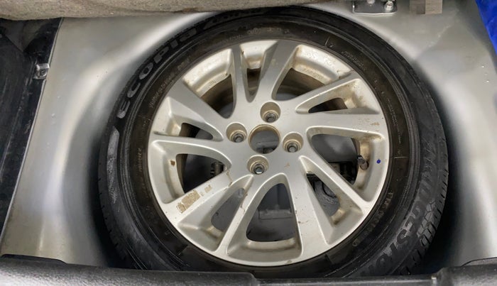 2013 Maruti Swift ZXI, Petrol, Manual, 71,908 km, Spare Tyre