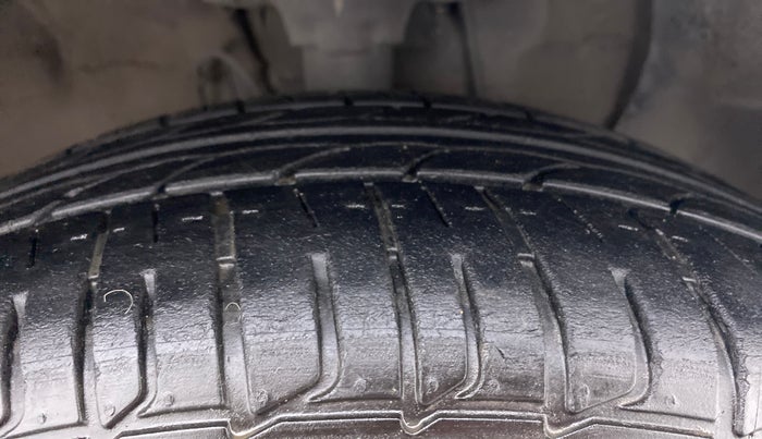 2016 Hyundai Elite i20 SPORTZ 1.2, Petrol, Manual, 87,312 km, Right Front Tyre Tread