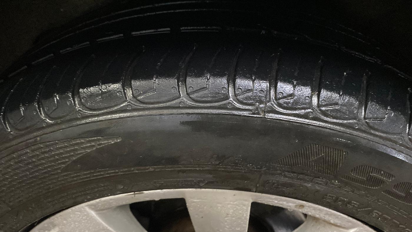2018 Skoda Octavia L&K 1.8 TSI AT, Petrol, Automatic, 1,13,786 km, Left Rear Tyre Tread