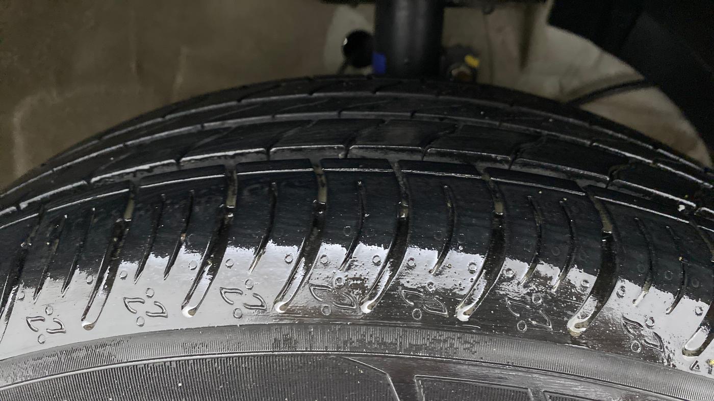 2022 Maruti XL6 ALPHA MT, Petrol, Manual, 4,166 km, Right Front Tyre Tread