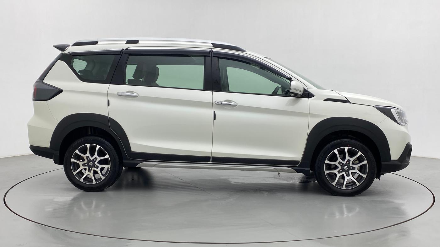 2022 Maruti XL6 ALPHA MT, Petrol, Manual, 4,166 km, Right Side View