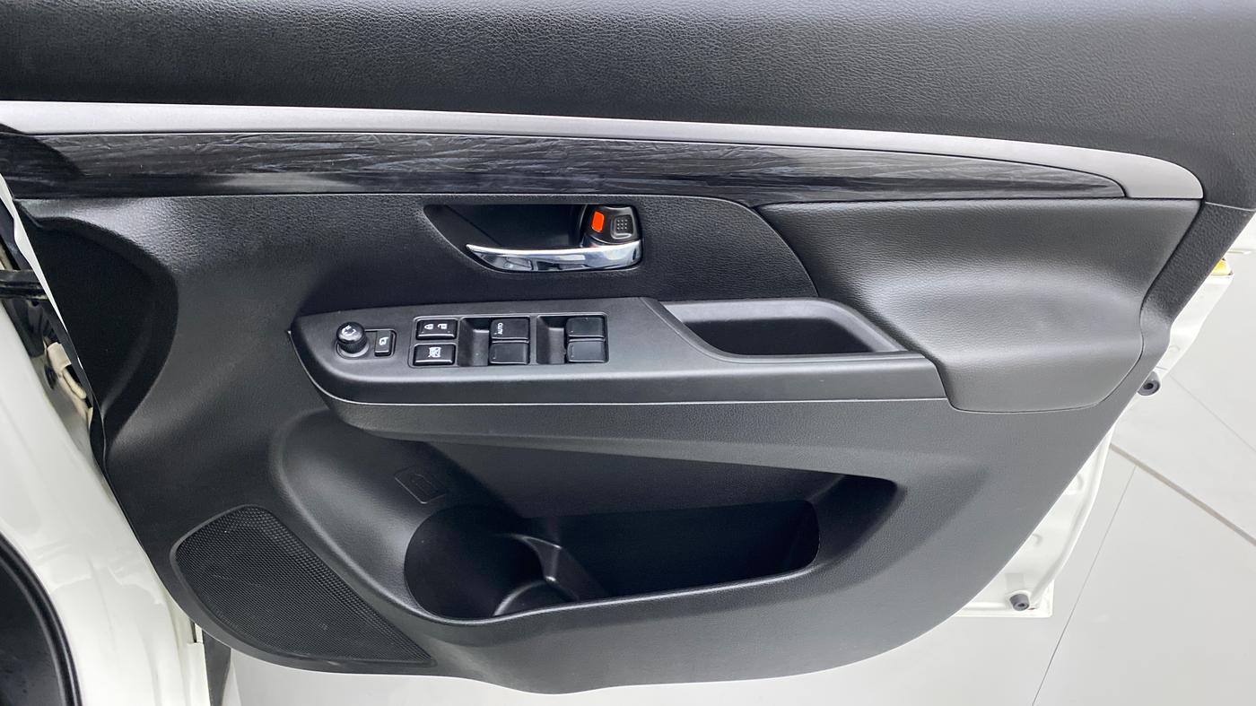 2022 Maruti XL6 ALPHA MT, Petrol, Manual, 4,166 km, Driver Side Door Panels Control