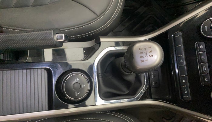 2018 Tata NEXON XZ PLUS PETROL, Petrol, Manual, 55,643 km, Gear Lever