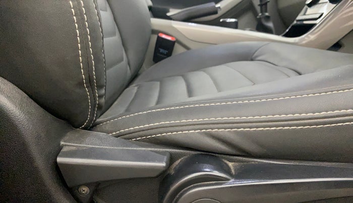 2018 Tata NEXON XZ PLUS PETROL, Petrol, Manual, 55,643 km, Driver Side Adjustment Panel