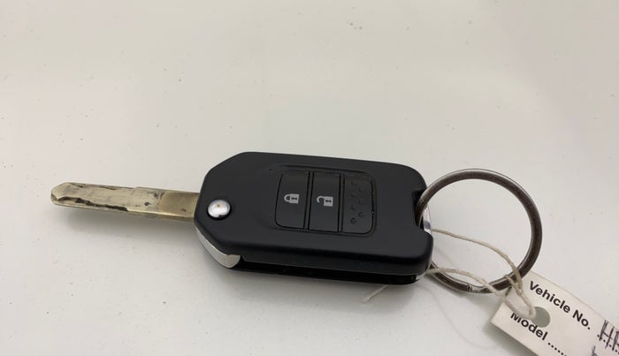 2021 Honda WR-V 1.2L I-VTEC SV MT, Petrol, Manual, 36,035 km, Key Close Up