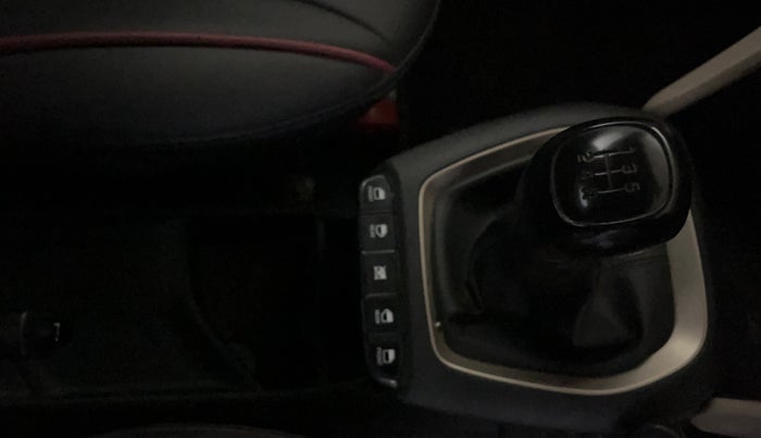 2019 Hyundai NEW SANTRO SPORTZ CNG, CNG, Manual, 86,196 km, Gear Lever