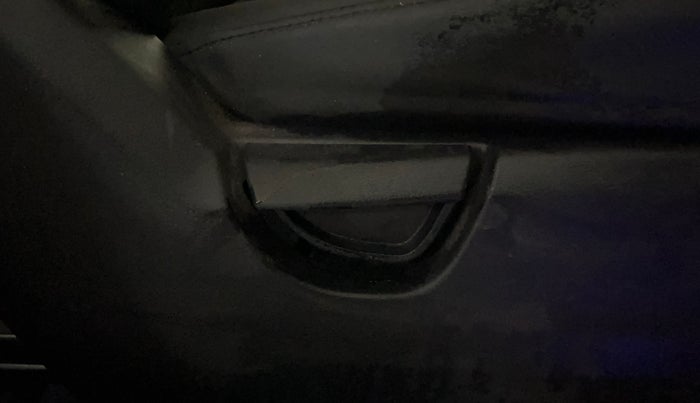 2019 Hyundai NEW SANTRO SPORTZ CNG, CNG, Manual, 86,196 km, Driver Side Adjustment Panel