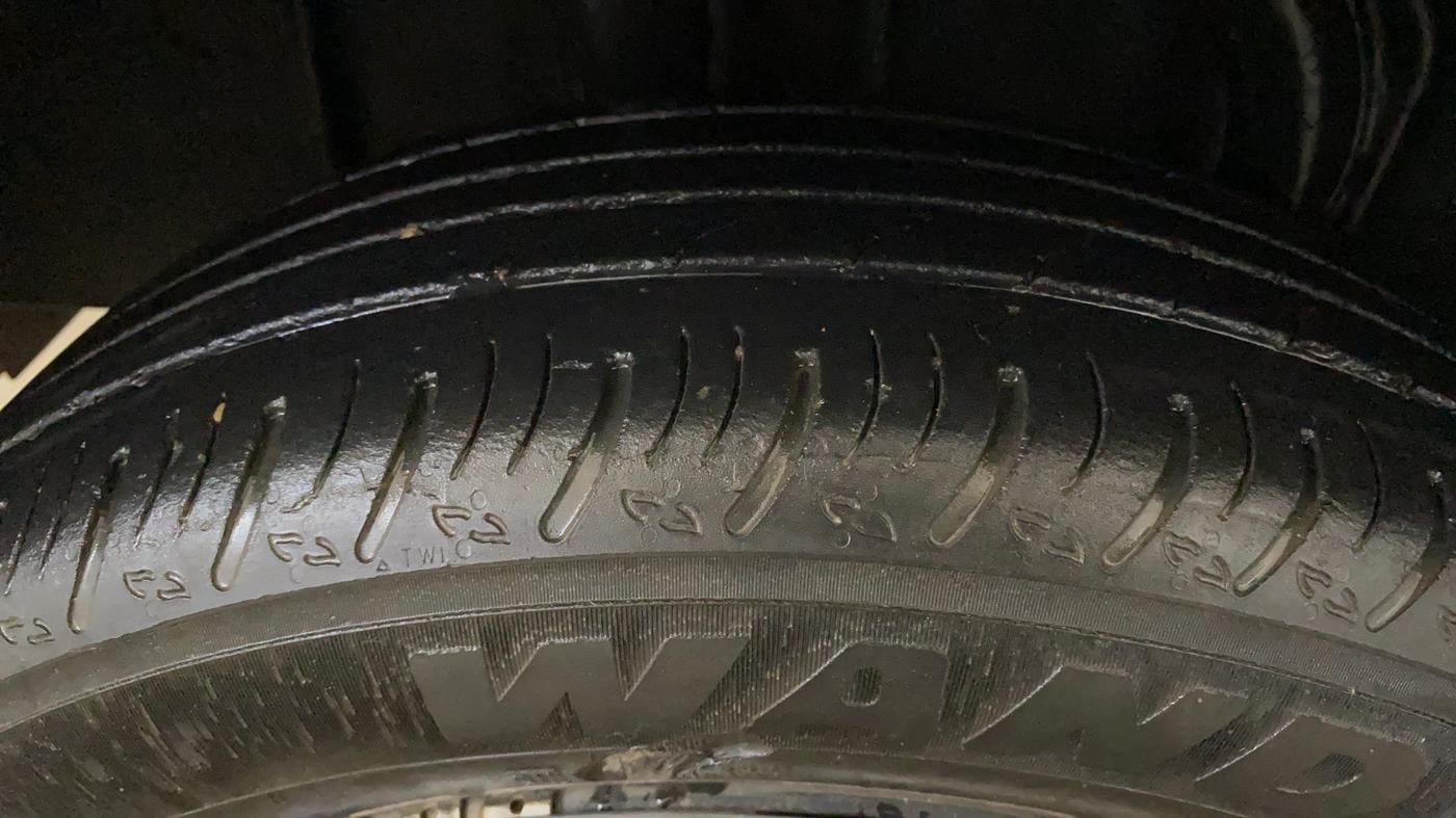 2022 Nissan MAGNITE XL, Petrol, Manual, 42,946 km, Right Rear Tyre Tread
