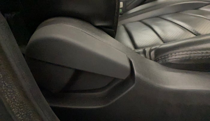 2022 Nissan MAGNITE XL, Petrol, Manual, 43,123 km, Driver Side Adjustment Panel