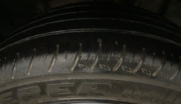 2022 Nissan MAGNITE XL, Petrol, Manual, 43,123 km, Left Rear Tyre Tread