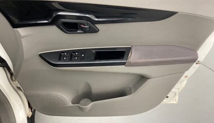 2016 Mahindra Kuv100 K8 D 6 STR, Diesel, Manual, 83,743 km, Driver Side Door Panels Control