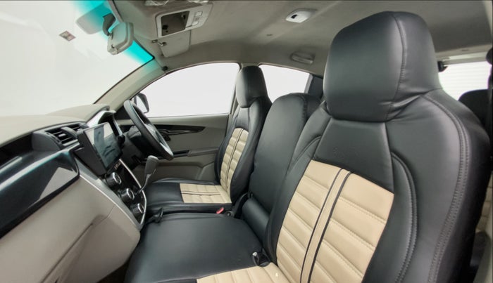 2016 Mahindra Kuv100 K8 D 6 STR, Diesel, Manual, 83,743 km, Right Side Front Door Cabin