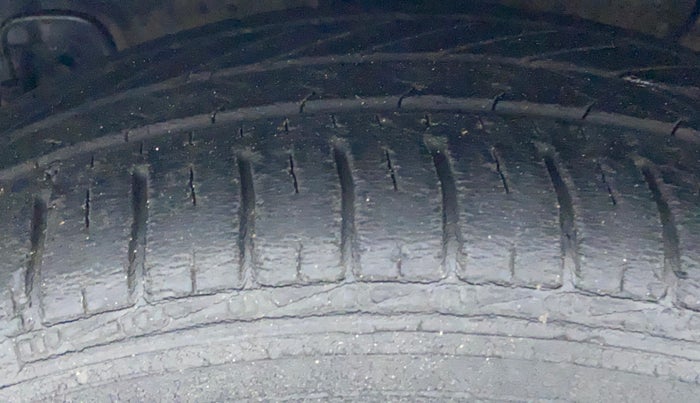2015 Hyundai Xcent S (O) 1.2, Petrol, Manual, 34,499 km, Right Rear Tyre Tread
