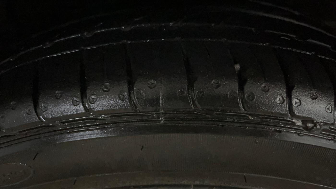 2021 Hyundai AURA SX PLUS 1.2 AMT, Petrol, Automatic, 27,227 km, Right Rear Tyre Tread