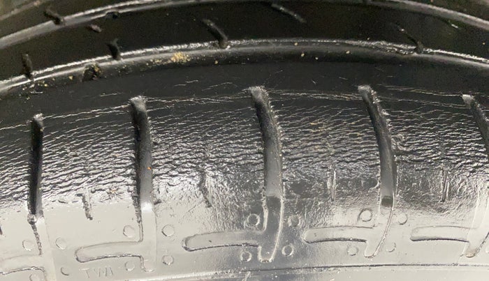 2022 Hyundai AURA S 1.2 CNG, CNG, Manual, 38,968 km, Left Rear Tyre Tread