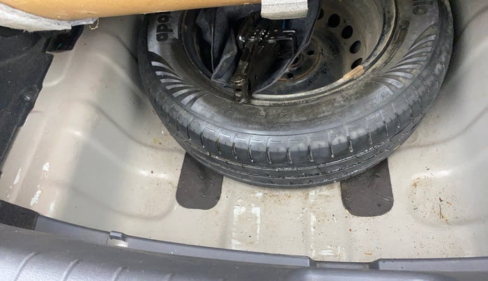 2022 Hyundai AURA S 1.2 CNG, CNG, Manual, 38,968 km, Spare Tyre