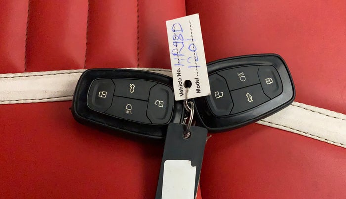 2022 Tata PUNCH ACCOMPLISHED MT, CNG, Manual, 74,630 km, Key Close Up