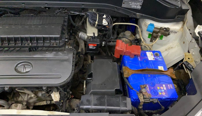 2022 Tata PUNCH ACCOMPLISHED MT, CNG, Manual, 74,630 km, Engine View - Left