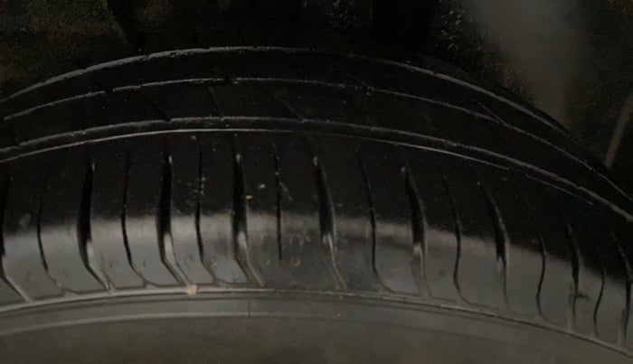 2022 Tata PUNCH ACCOMPLISHED MT, CNG, Manual, 74,630 km, Left Rear Tyre Tread
