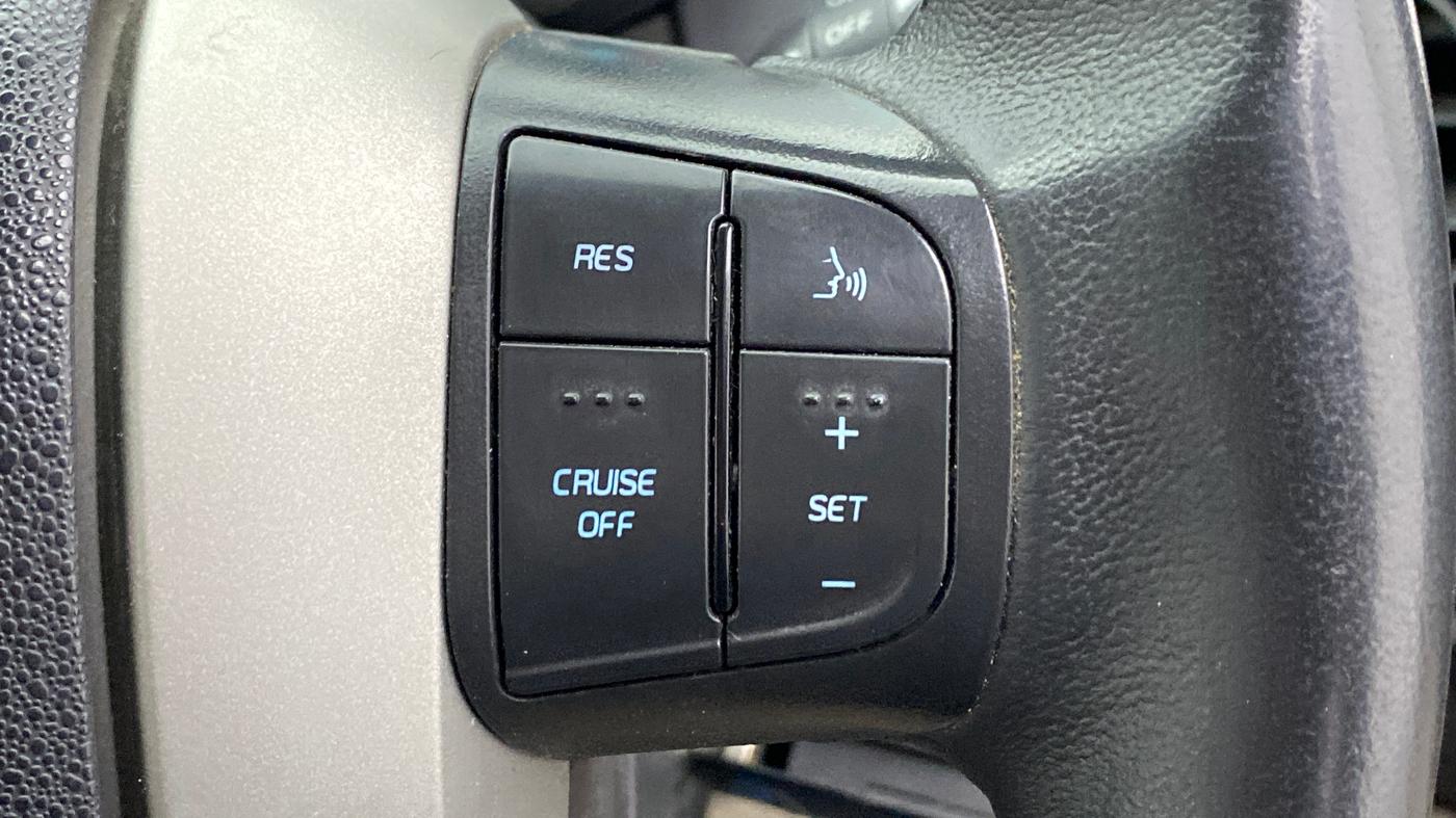 2016 Mahindra XUV500 W8 FWD AT, Diesel, Automatic, 52,369 km, Adaptive Cruise Control