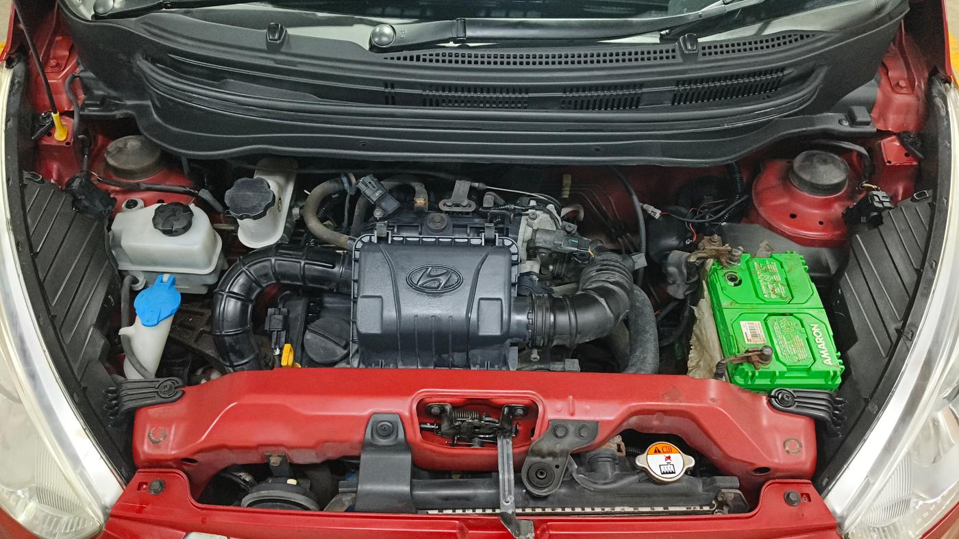 2015 Hyundai Eon ERA +, Petrol, Manual, 90,271 km, Engine View