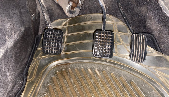 2016 Tata Zest XMS PETROL, Petrol, Manual, 80,553 km, Pedals