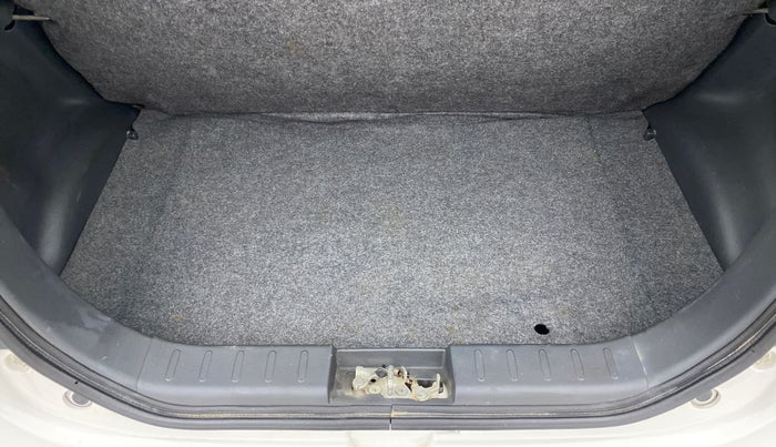 2018 Maruti Alto 800 LXI, Petrol, Manual, 25,646 km, Boot Inside