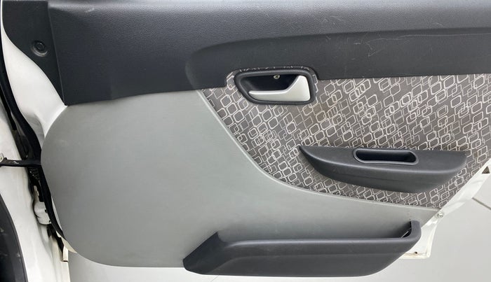 2018 Maruti Alto 800 LXI, Petrol, Manual, 25,646 km, Driver Side Door Panels Control