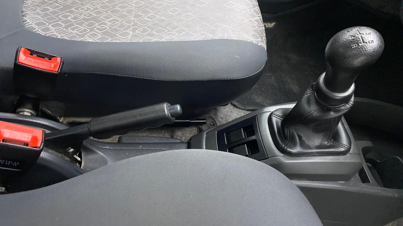 2018 Maruti Alto 800 LXI, Petrol, Manual, 25,646 km, Gear Lever