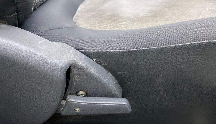 2018 Maruti Alto 800 LXI, Petrol, Manual, 25,646 km, Driver Side Adjustment Panel