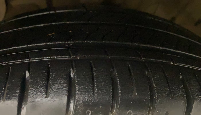 2021 Hyundai GRAND I10 NIOS ASTA 1.2 KAPPA VTVT, Petrol, Manual, 16,434 km, Left Front Tyre Tread