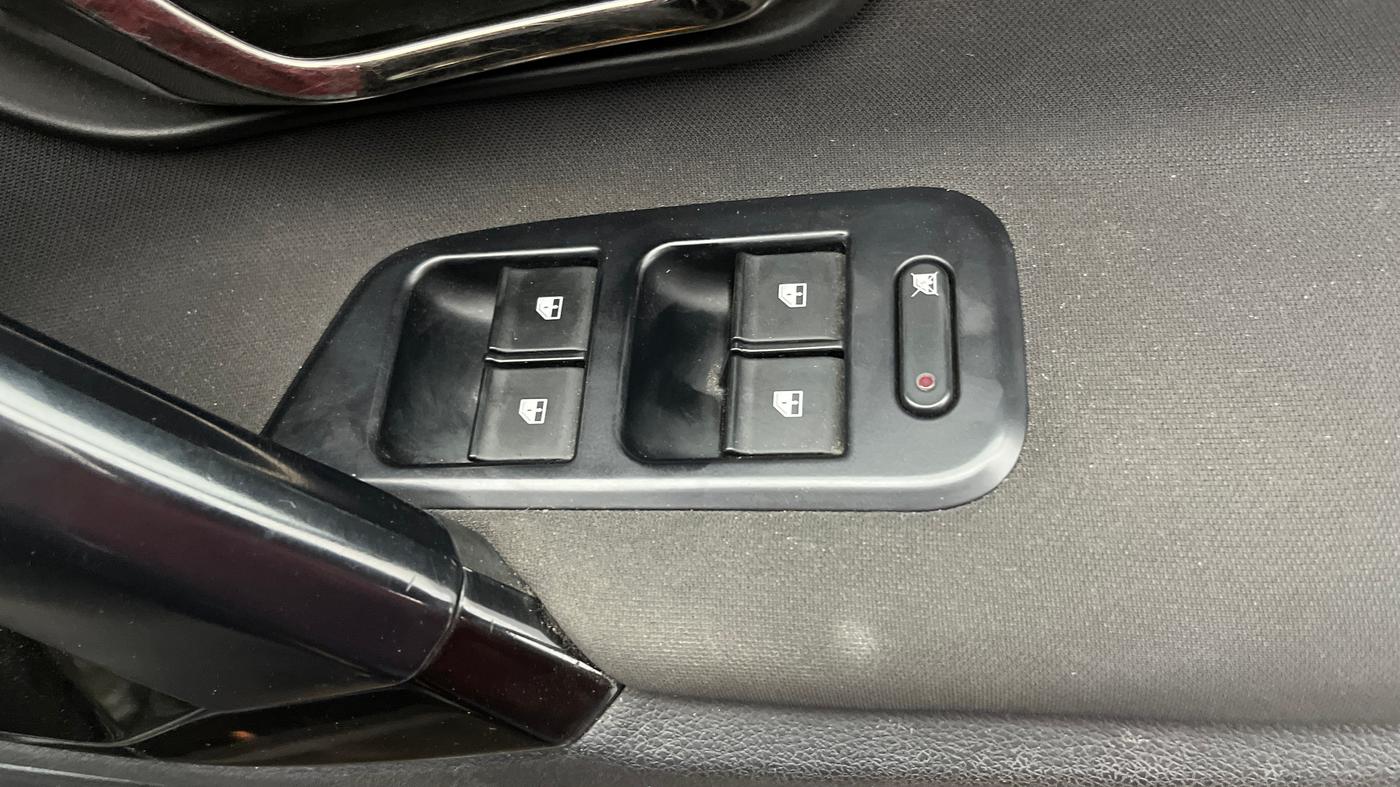 2021 Tata Harrier XTA 2.0L KRYOTEC PLUS, Diesel, Automatic, 43,521 km, Driver Side Door Panels Control
