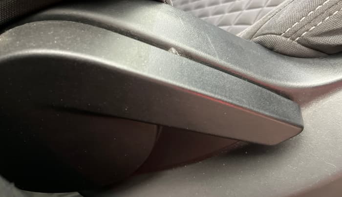 2021 Tata Harrier XTA 2.0L KRYOTEC PLUS, Diesel, Automatic, 43,451 km, Driver Side Adjustment Panel