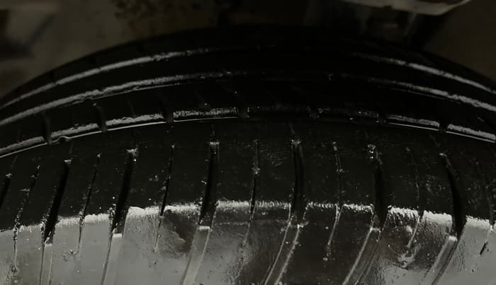 2021 Tata Harrier XTA 2.0L KRYOTEC PLUS, Diesel, Automatic, 43,451 km, Left Front Tyre Tread