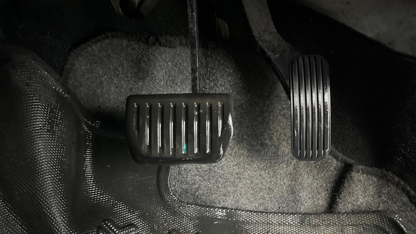 2021 Tata Harrier XTA 2.0L KRYOTEC PLUS, Diesel, Automatic, 43,521 km, Pedals