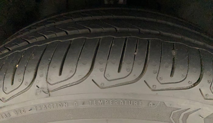 2023 Tata ALTROZ XZ PLUS DIESEL, Diesel, Manual, 4,097 km, Right Front Tyre Tread