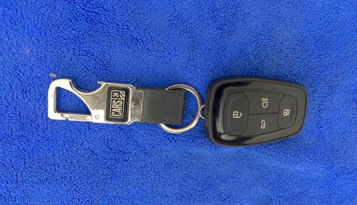 2023 Tata ALTROZ XZ PLUS DIESEL, Diesel, Manual, 4,097 km, Key Close Up