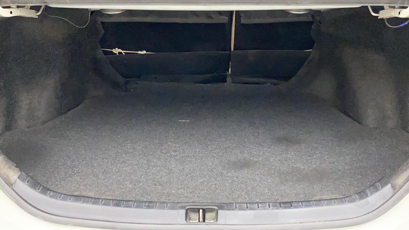 2016 Toyota Corolla Altis G PETROL, Petrol, Manual, 89,921 km, Boot Inside