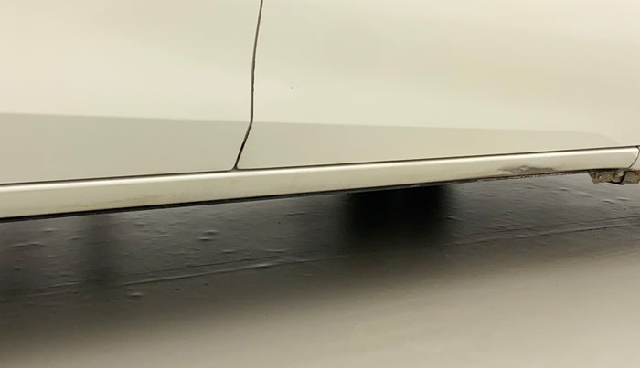 2016 Toyota Corolla Altis G PETROL, Petrol, Manual, 89,921 km, Right running board - Paint is slightly faded