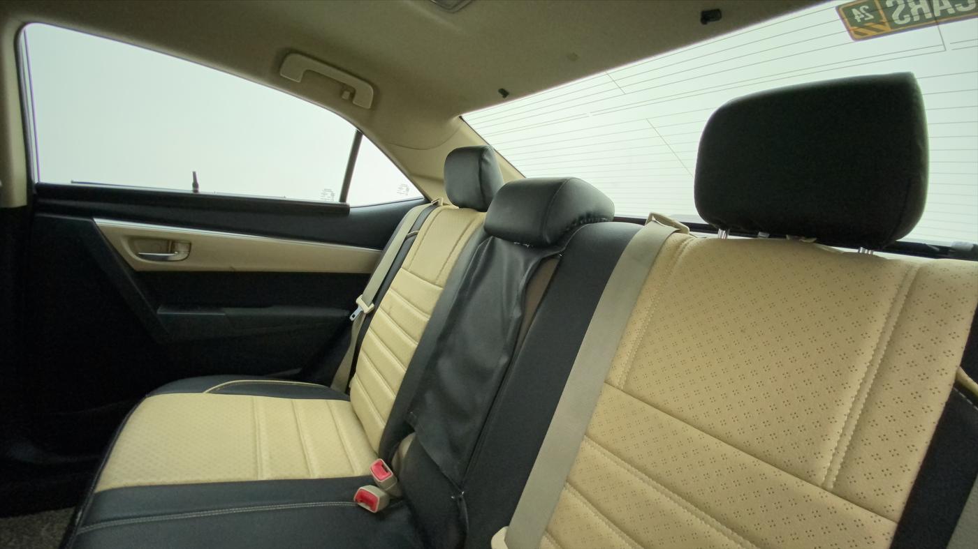 2016 Toyota Corolla Altis G PETROL, Petrol, Manual, 89,921 km, Right Side Rear Door Cabin