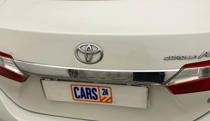 2016 Toyota Corolla Altis G PETROL, Petrol, Manual, 89,921 km, Dicky (Boot door) - Minor scratches