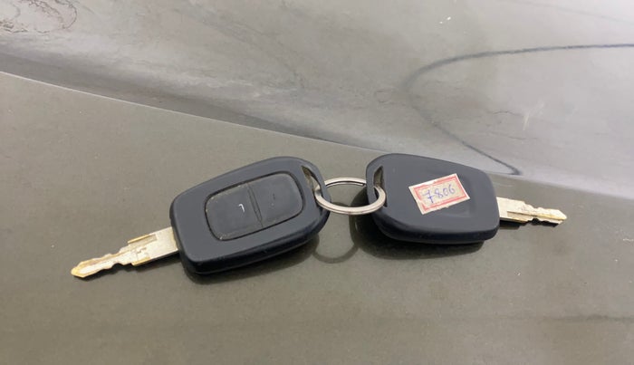 2016 Renault Kwid RXT 0.8, Petrol, Manual, 53,753 km, Key Close Up