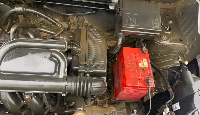 2016 Renault Kwid RXT 0.8, Petrol, Manual, 53,753 km, Engine View - Left