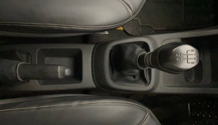 2016 Renault Kwid RXT 0.8, Petrol, Manual, 53,753 km, Gear Lever